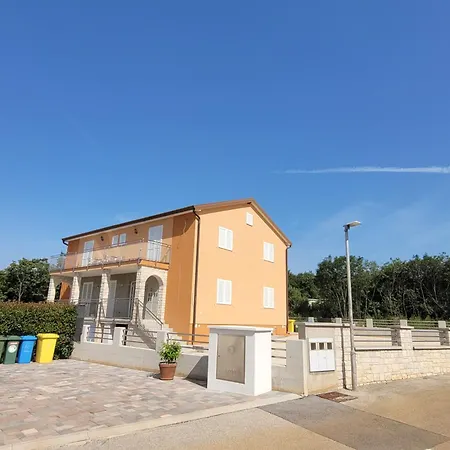 Aversu * Umag