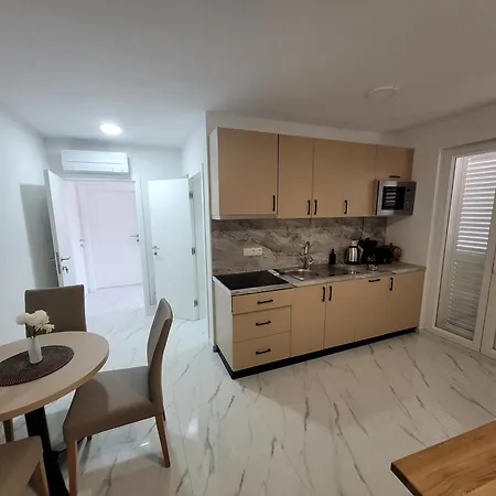 Aversu Apartment